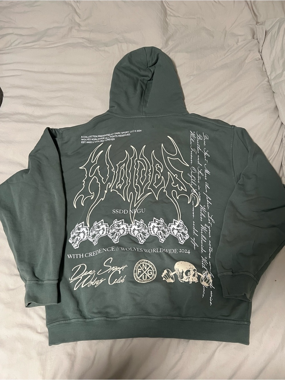 Darc Sport Wolves Worldwide Limited Edition Hoodie Sage Green XL
